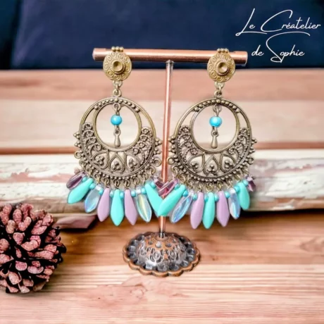 Grosses boucles d'oreilles légères avec perles en verre tchèque turquoise et parme
